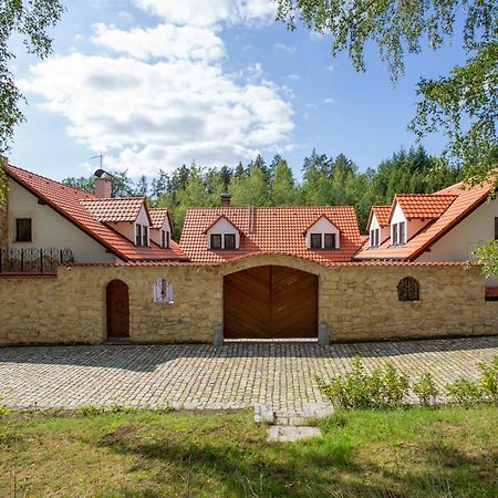 Hajovna Hnevnice Экстерьер фото