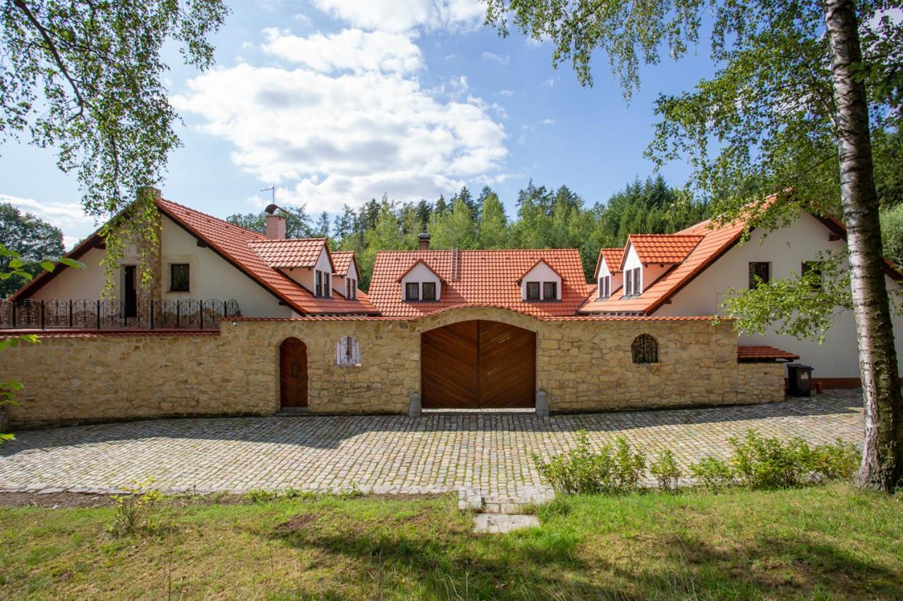 Hajovna Hnevnice Экстерьер фото
